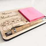 Organisateur de bureau, porte stylo, bloc notes et stylo personnalisé bois - Cadeau maitresse, atsem, aesh, noël...