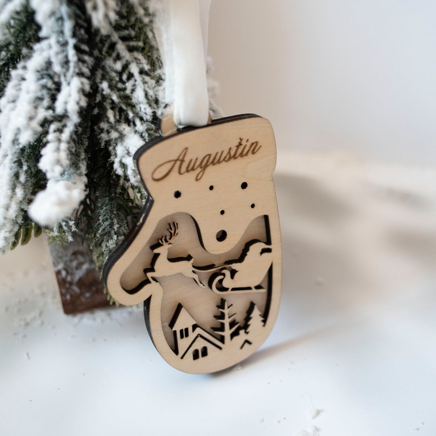 Moufle de Noël en bois personnalisée – Gravure prénom