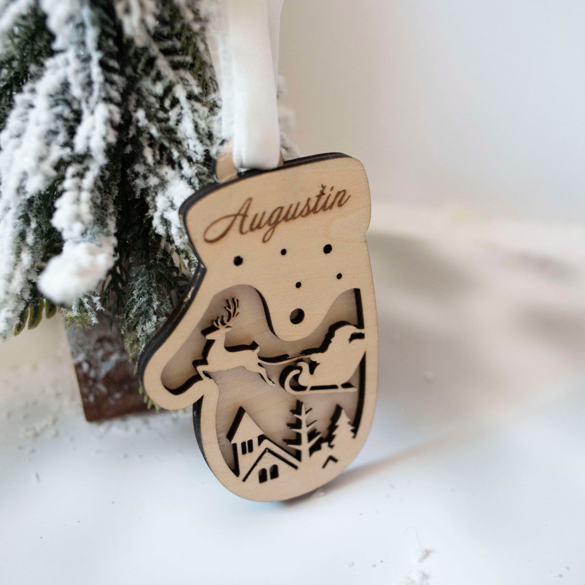 Moufle de Noël en bois personnalisée – Gravure prénom
