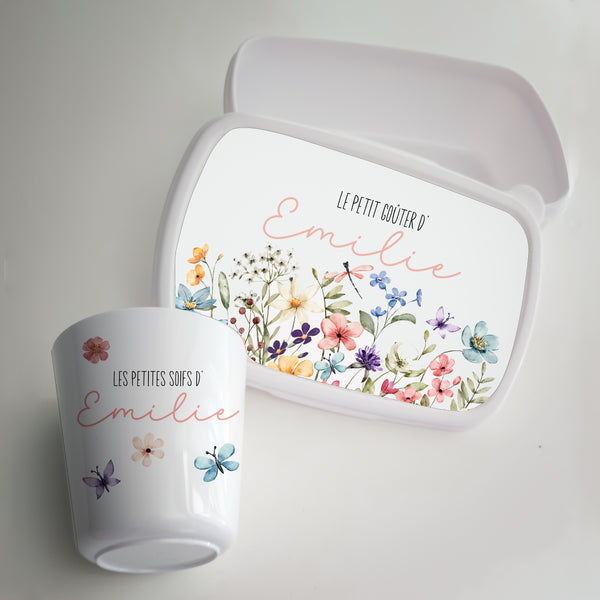 Boîte à goûter et gobelet personnalisé motif floral et papillons . Kit goûter pour l'école, nounou, enfant...