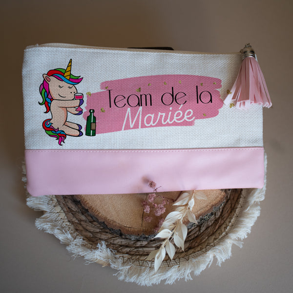 Trousse evjf personnalisée team de la mariée licorne