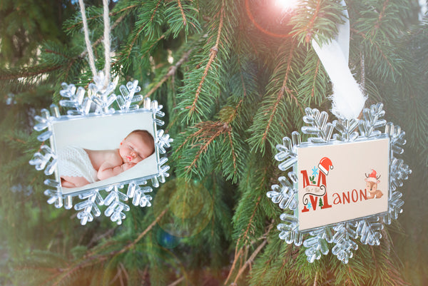 Flocon de noël personnalisé premier noël de bébé avec prénom et photos - Décoration de sapin boule de noël naissance