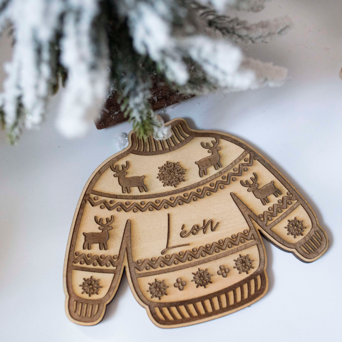 Decoration de noel personnalisé - ornement de sapin en bois gravé