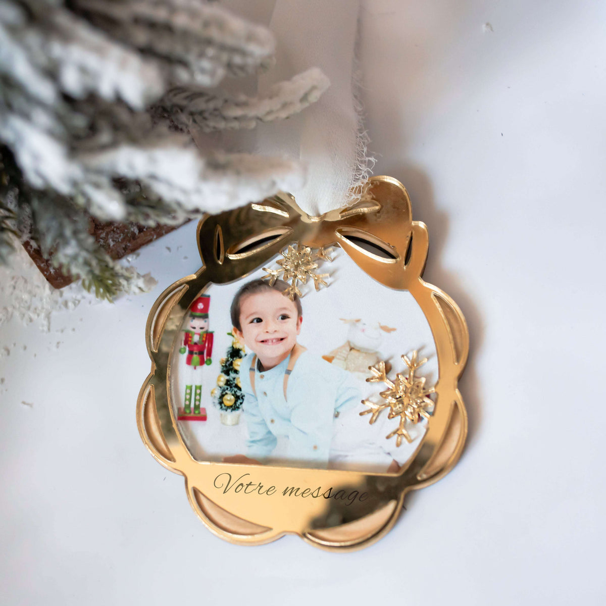 Suspension decoration de sapin personnalisé gravure et photo noel en bois et plexiglass
