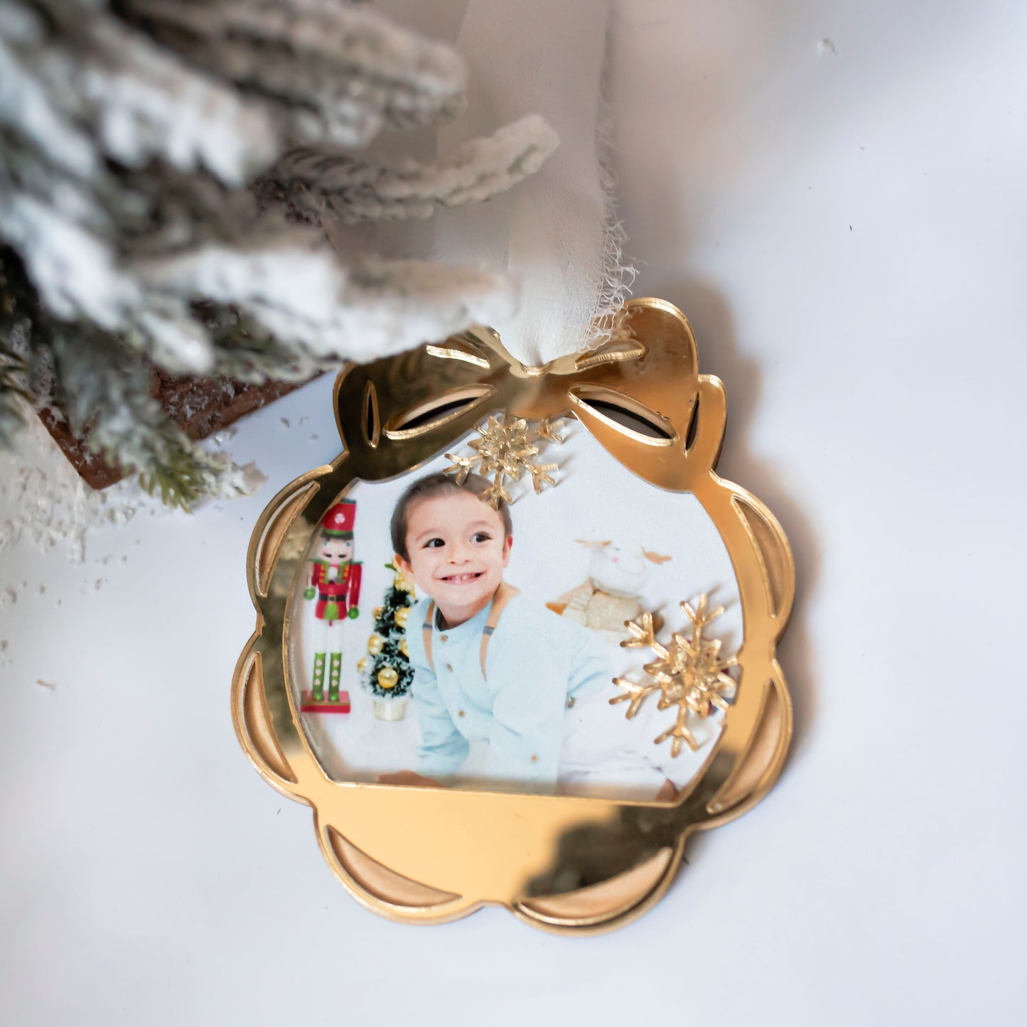 Suspension decoration de sapin personnalisé gravure et photo noel en bois et plexiglass